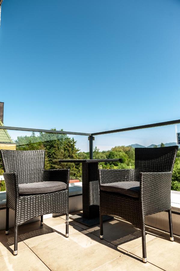 Apartmany Besen Bešeňová Exteriör bild