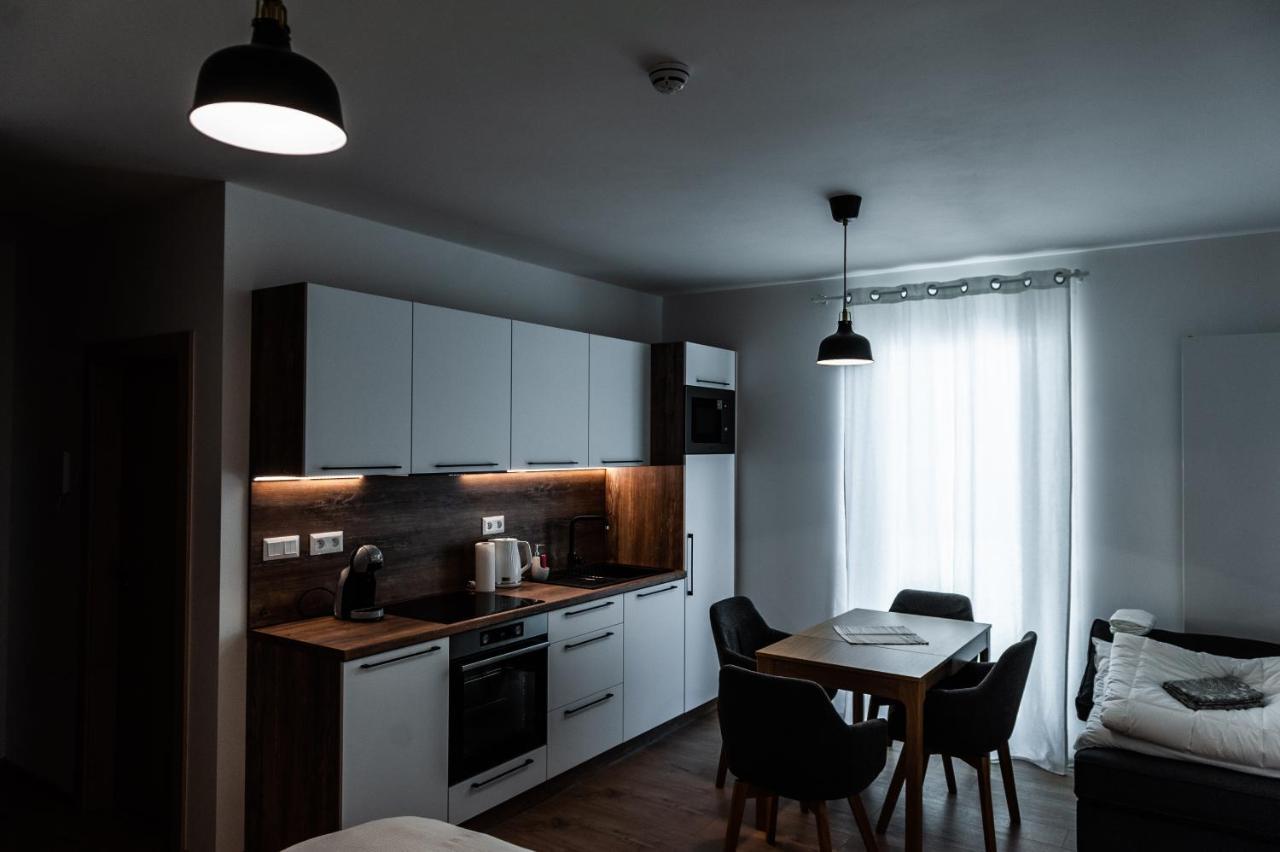 Apartmany Besen Bešeňová Exteriör bild