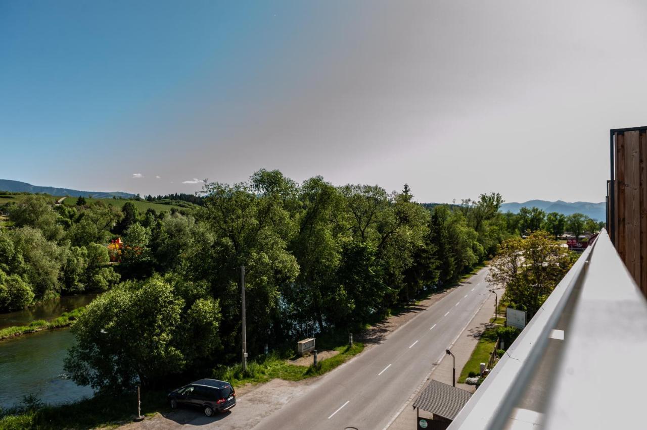 Apartmany Besen Bešeňová Exteriör bild