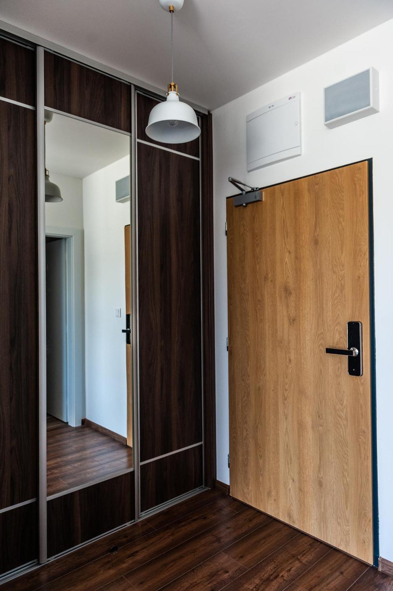 Apartmany Besen Bešeňová Exteriör bild