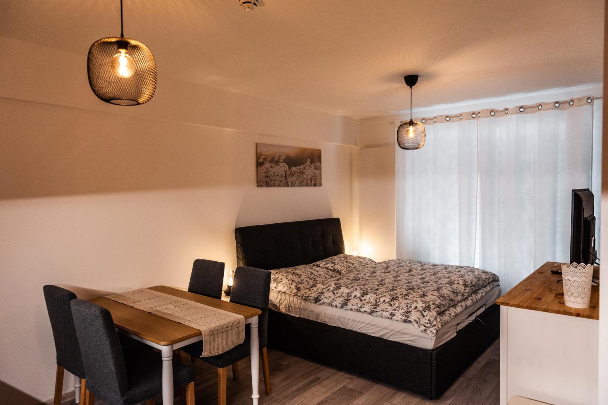 Apartmany Besen Bešeňová Exteriör bild