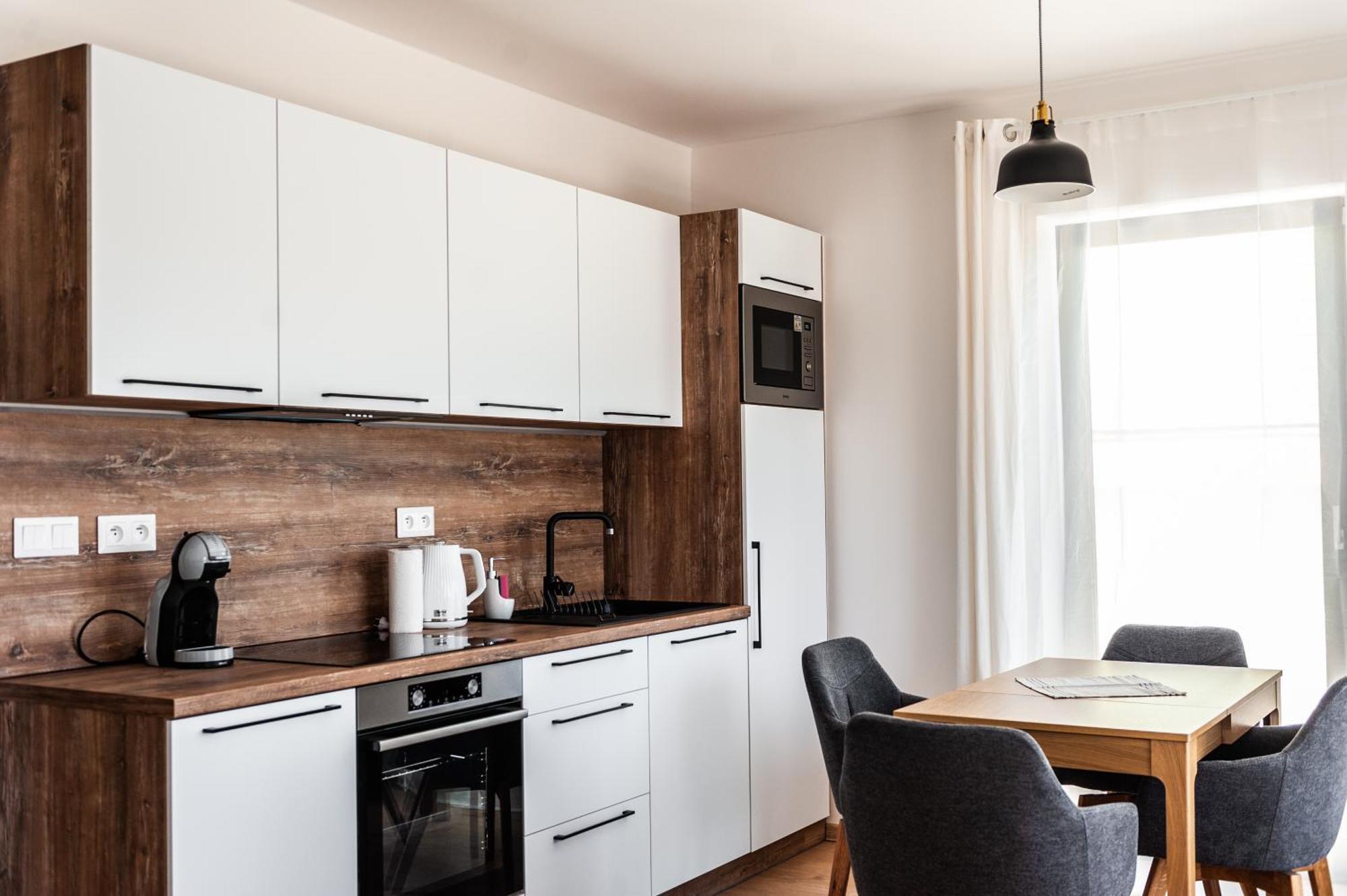 Apartmany Besen Bešeňová Exteriör bild