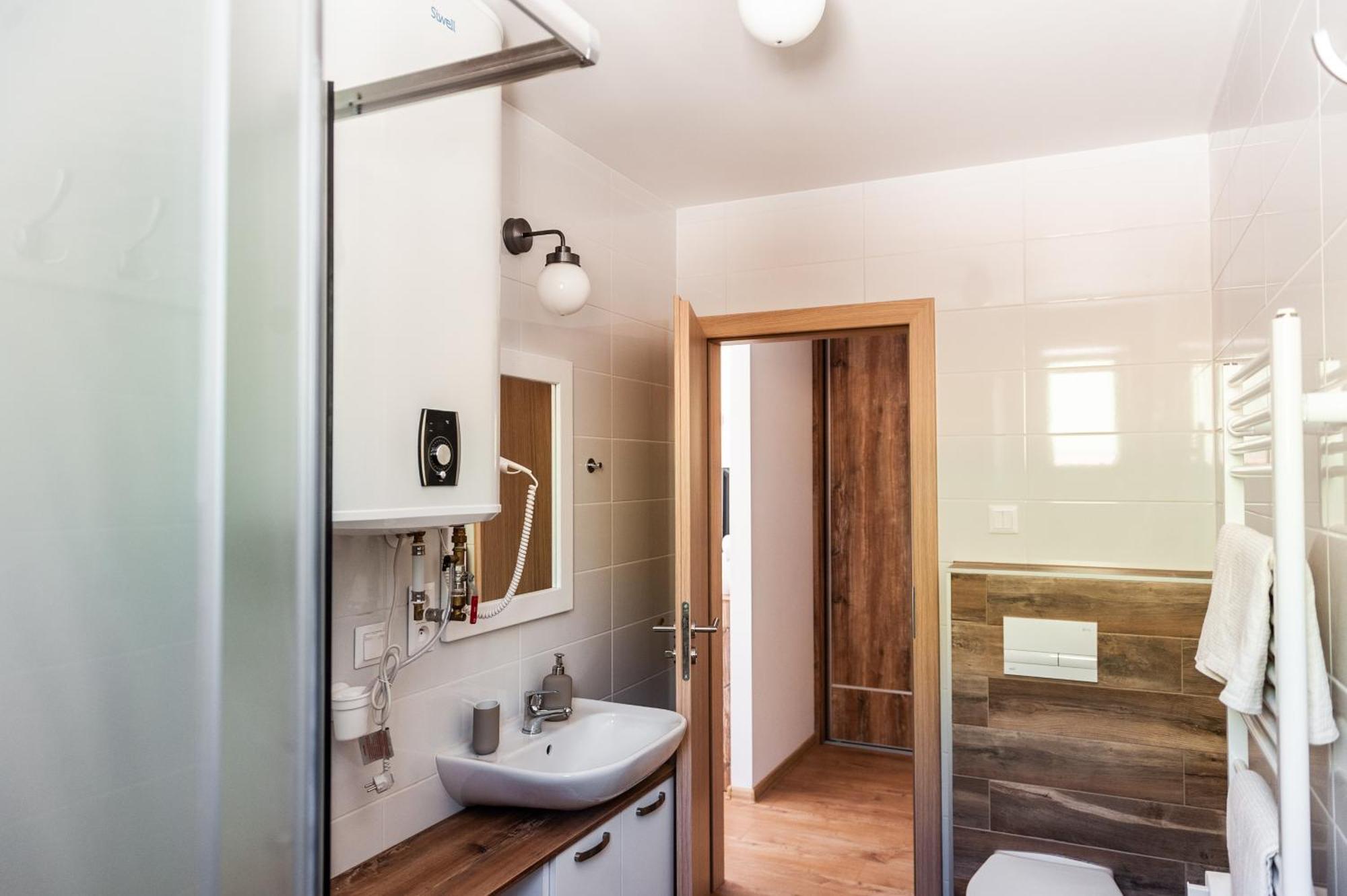 Apartmany Besen Bešeňová Exteriör bild