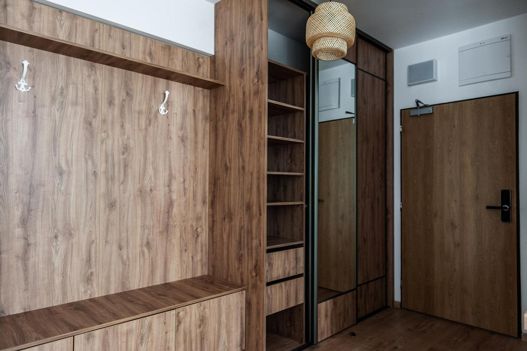 Apartmany Besen Bešeňová Exteriör bild