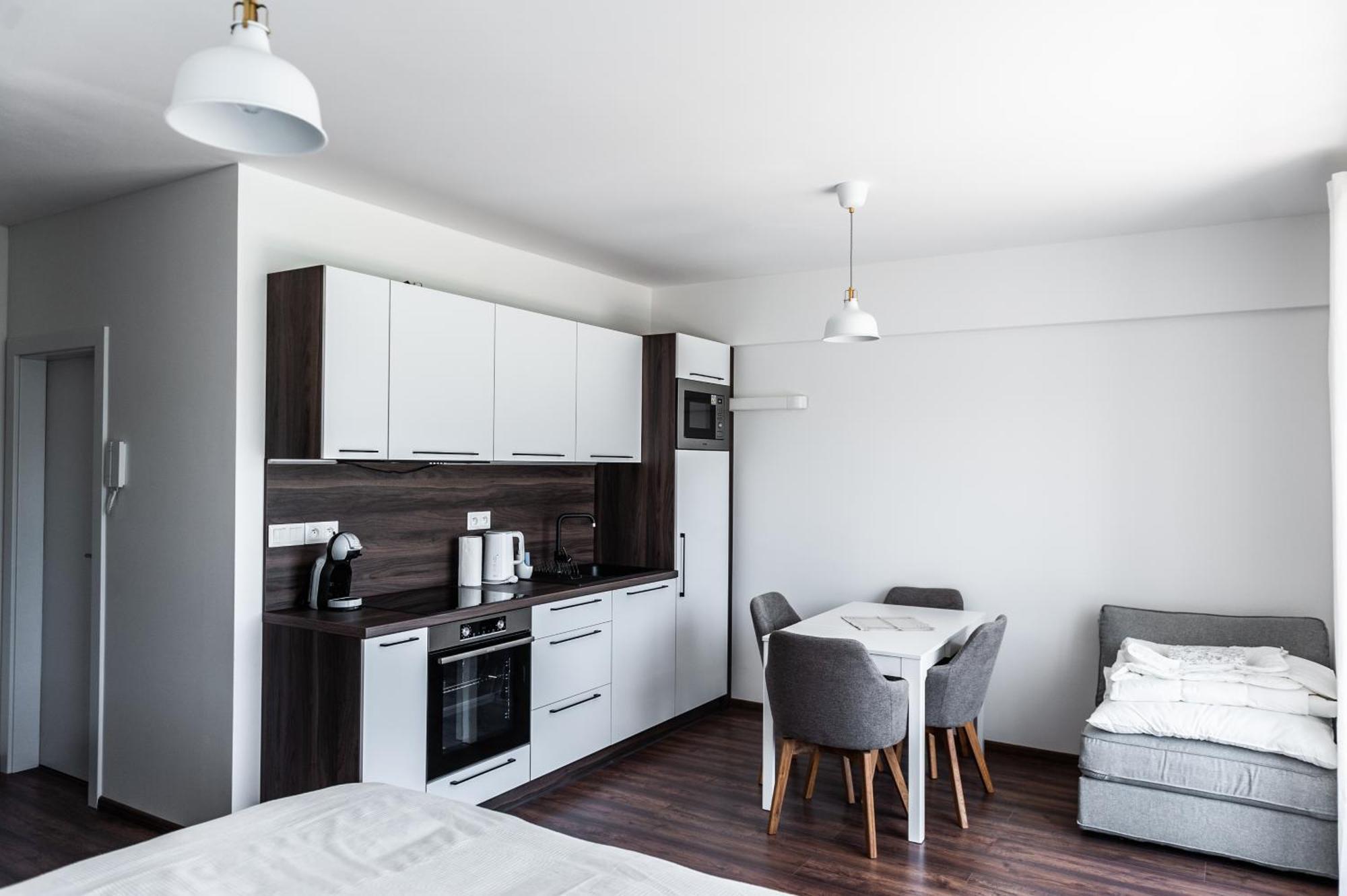 Apartmany Besen Bešeňová Exteriör bild