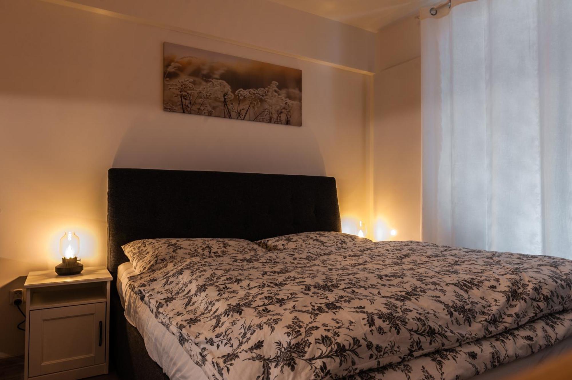 Apartmany Besen Bešeňová Exteriör bild