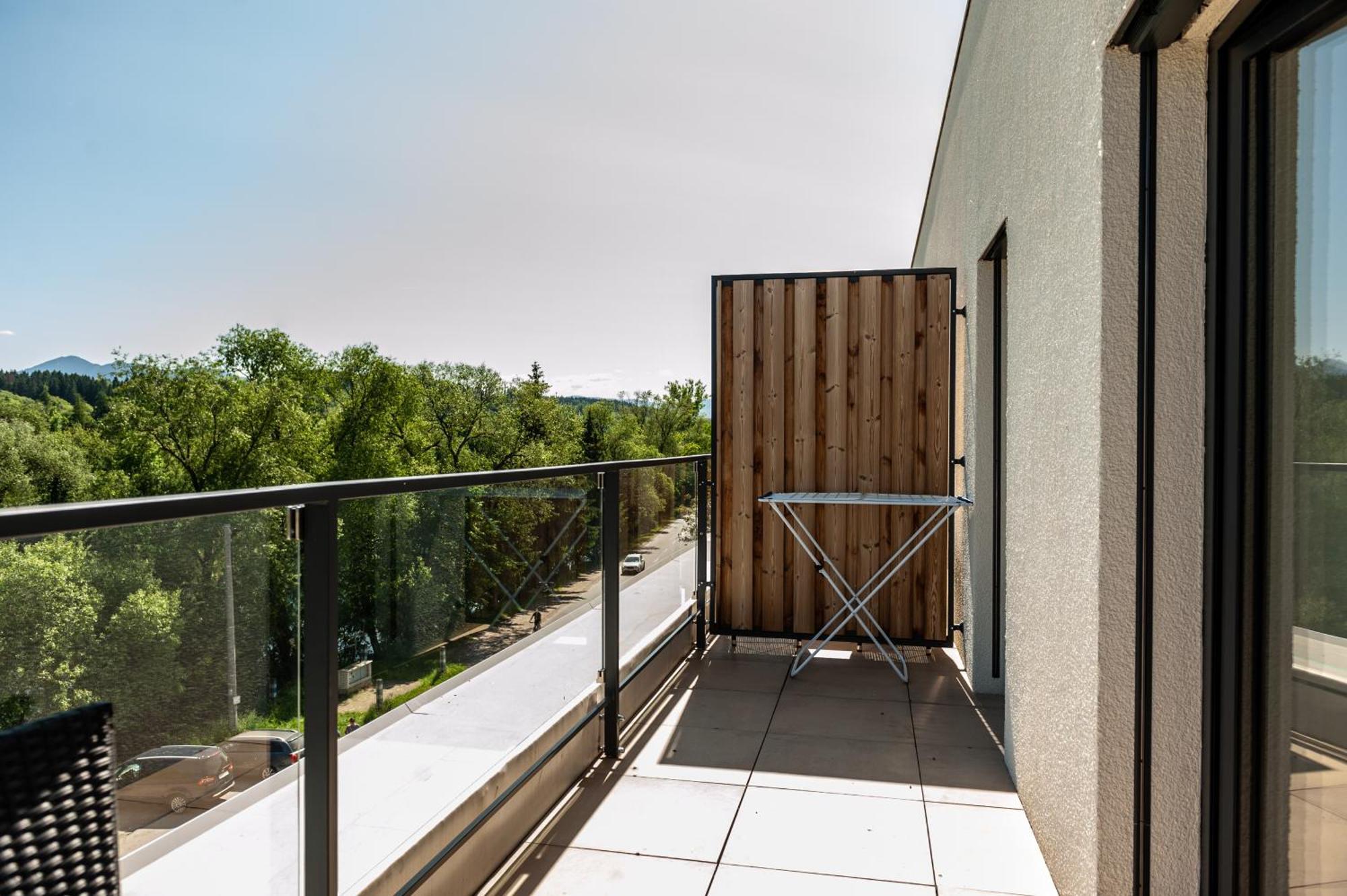 Apartmany Besen Bešeňová Exteriör bild